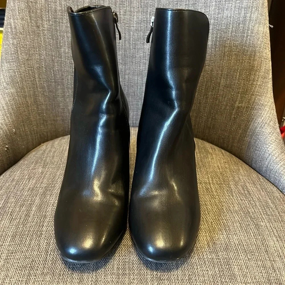 Mia Ankle Booties- NWOT